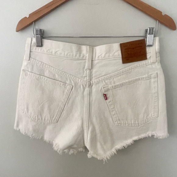 Levi’s 501 High-Rise White Denim Shorts - Picture 4 of 12
